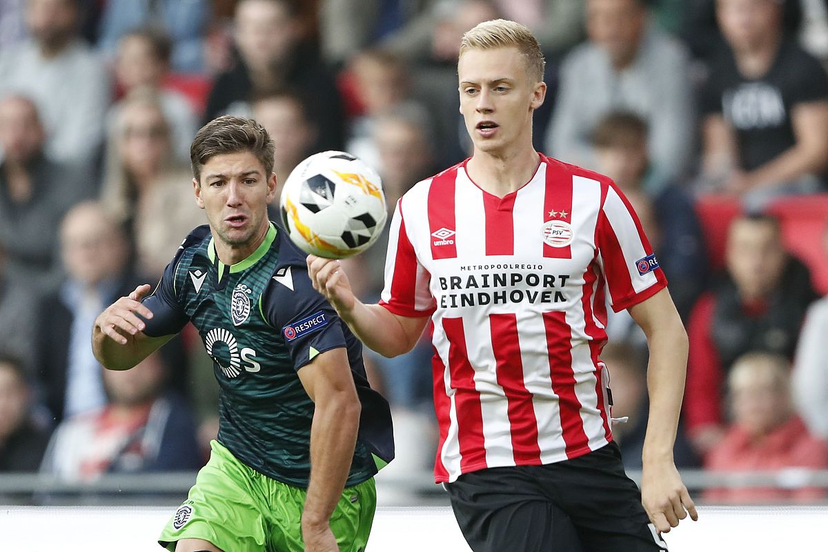 (l-<strong>r</strong>) luciano vietto of sporting clube de portugal, timo