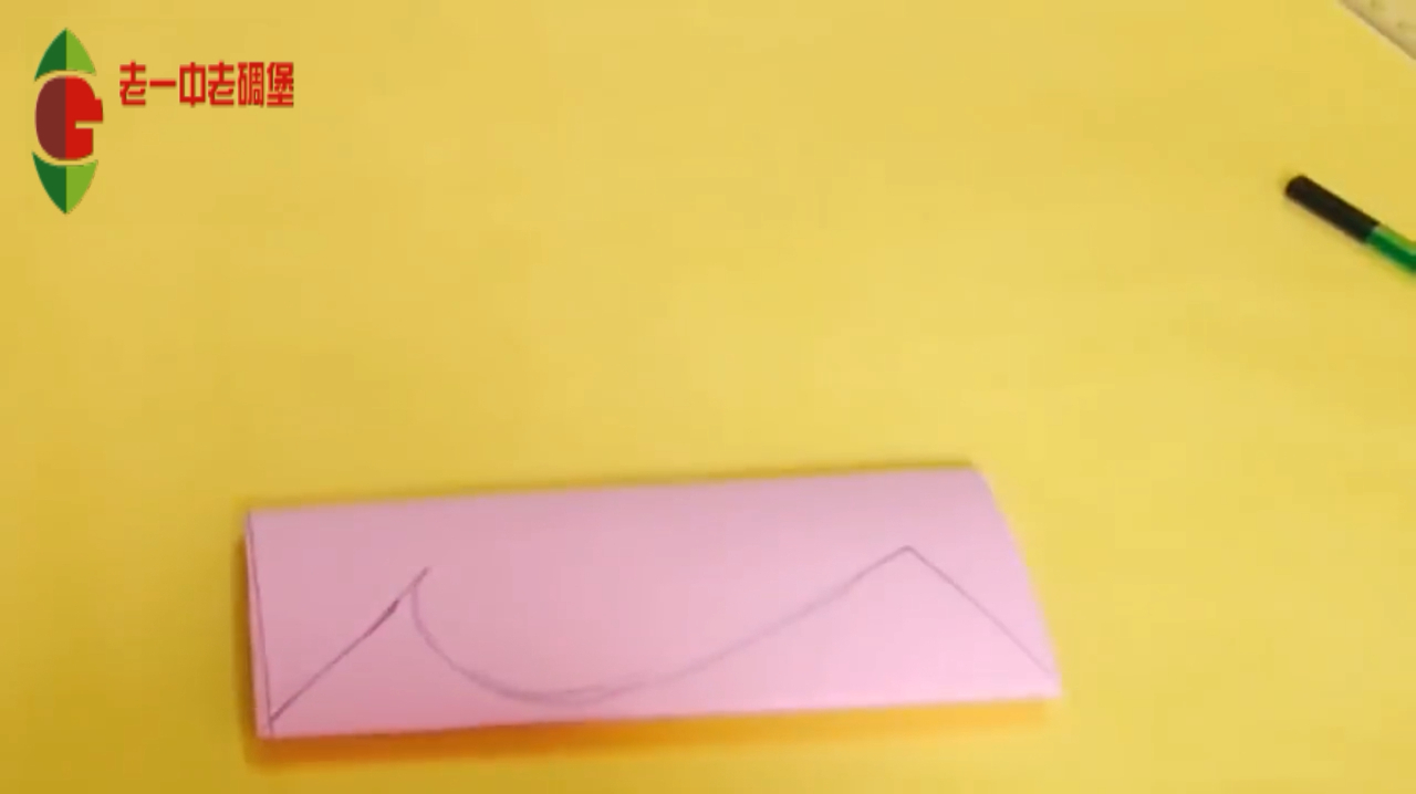 创意生活:教你用彩纸做一幅漂亮的家庭装饰画