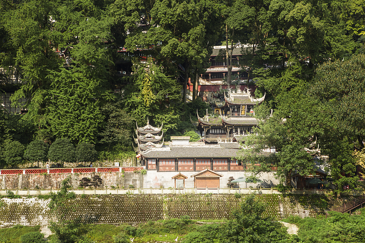 关于四川成都水利施工总承包二级资质新办及转让多少钱内容生动