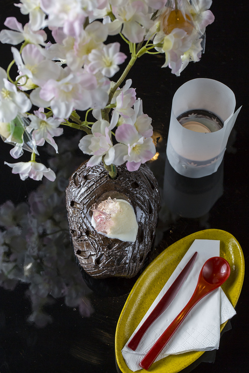 ***_***日本料理要求色自然,味鲜美,形多样,器精良,食材呼应季节,是用