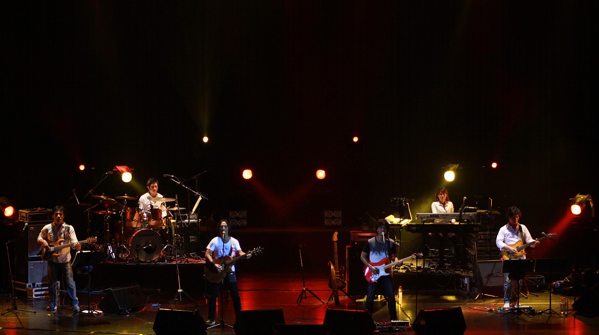 2013年10月21日,宜春,2013动力火车"莫忘初衷,继续转动"世界巡回演唱