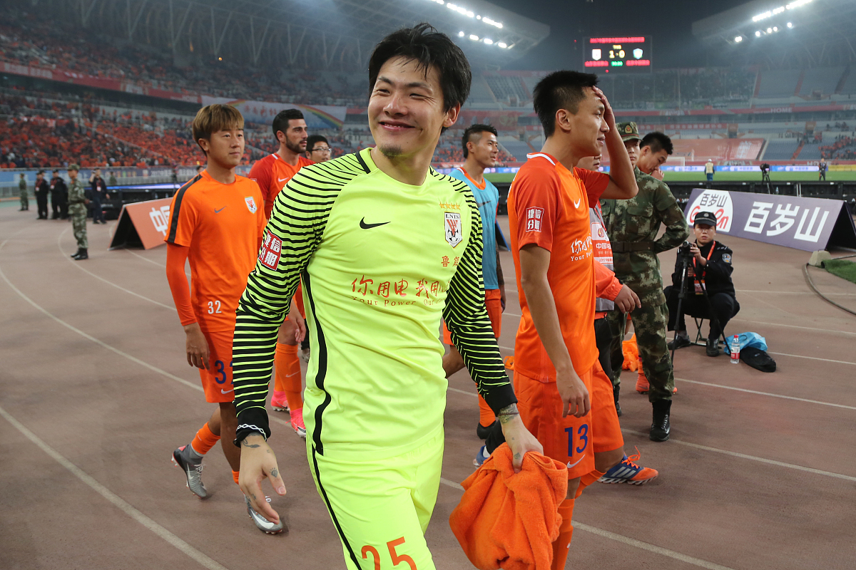 帮我写一个说是毕业论文致谢