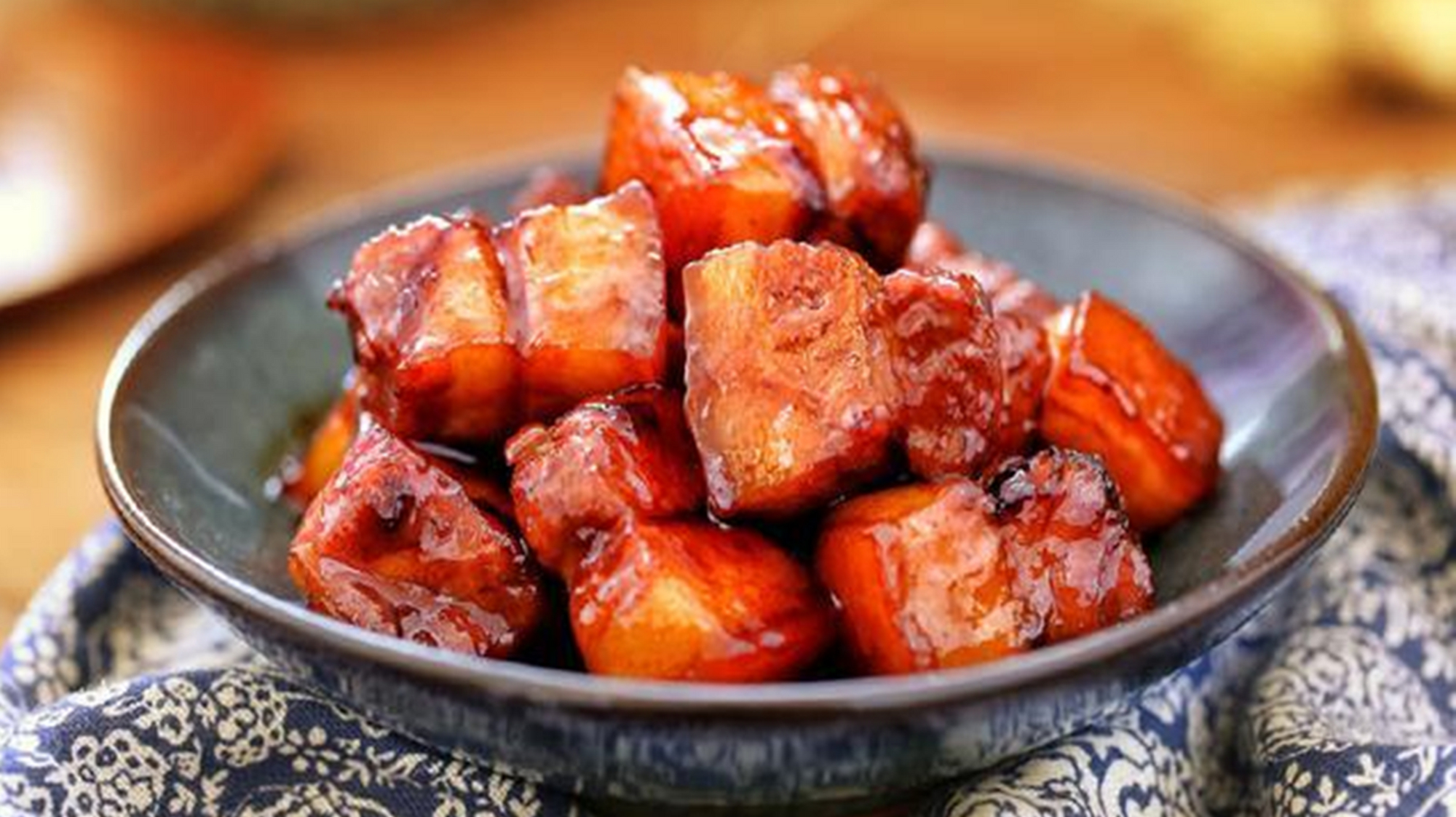 红烧肉这样做法才正宗,这2步最关键,很多人搞错,难怪不好吃