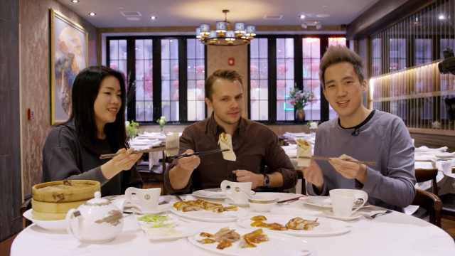 美食大比拼!2美元与340美元的北京烤鸭到底有多大差别