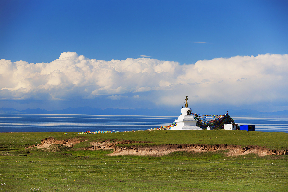 青海湖形成原因：地质构造与气候变化的完美结合