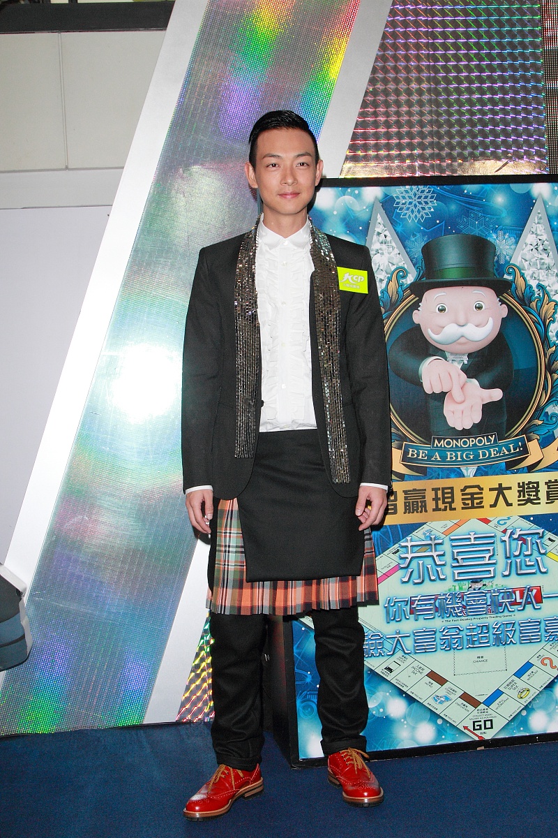2012年12月23日,香港,明星应邀出席大富翁圣诞活动.***_***梁烈唯+++_