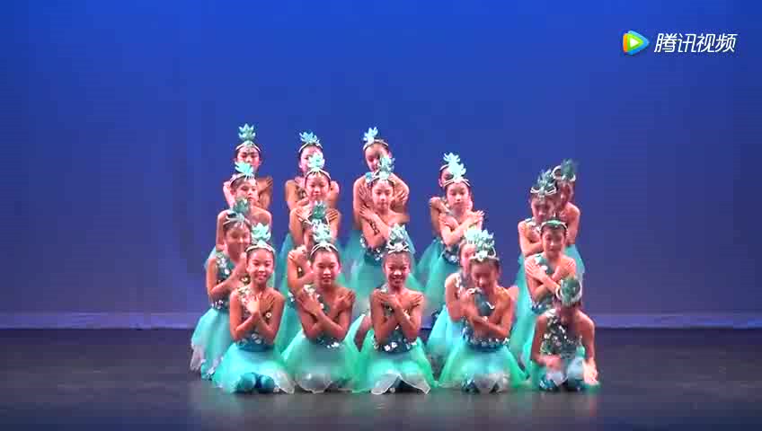 民族舞蹈《鱼儿》古典舞群舞,儿童舞蹈视频,活泼可爱!