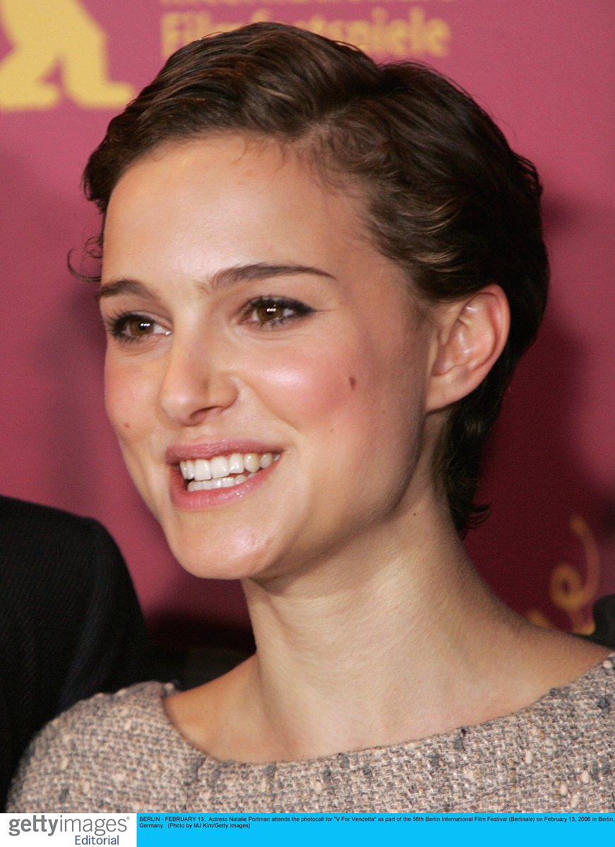 berlin - february 13:  actress natalie portman attends the photo