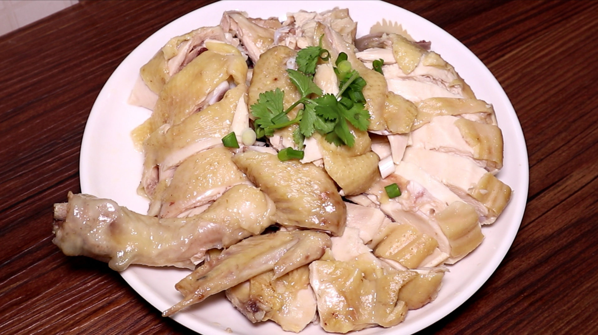 白切鸡这么做太香了,肉质鲜美,清甜下饭,吃一次忘不掉