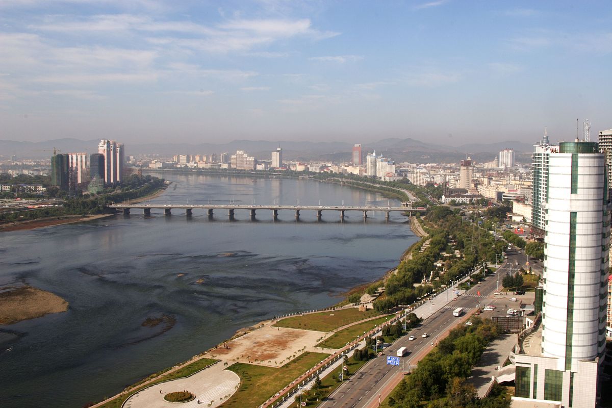 2007年10月3日,吉林市,松花江畔,城市风光,吉林大桥.+++_+++吉林市,松