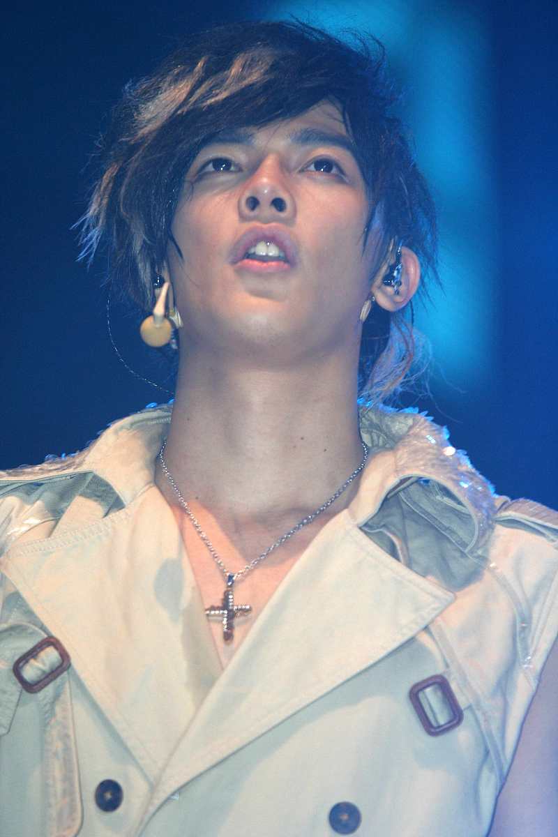 2009年4月11日,上海,飞轮海"想入飞飞世界巡回演唱会"在上海大舞台正
