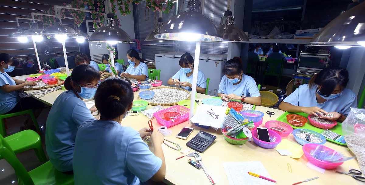 15岁初中没毕业能不能读技校？学什么专业好？