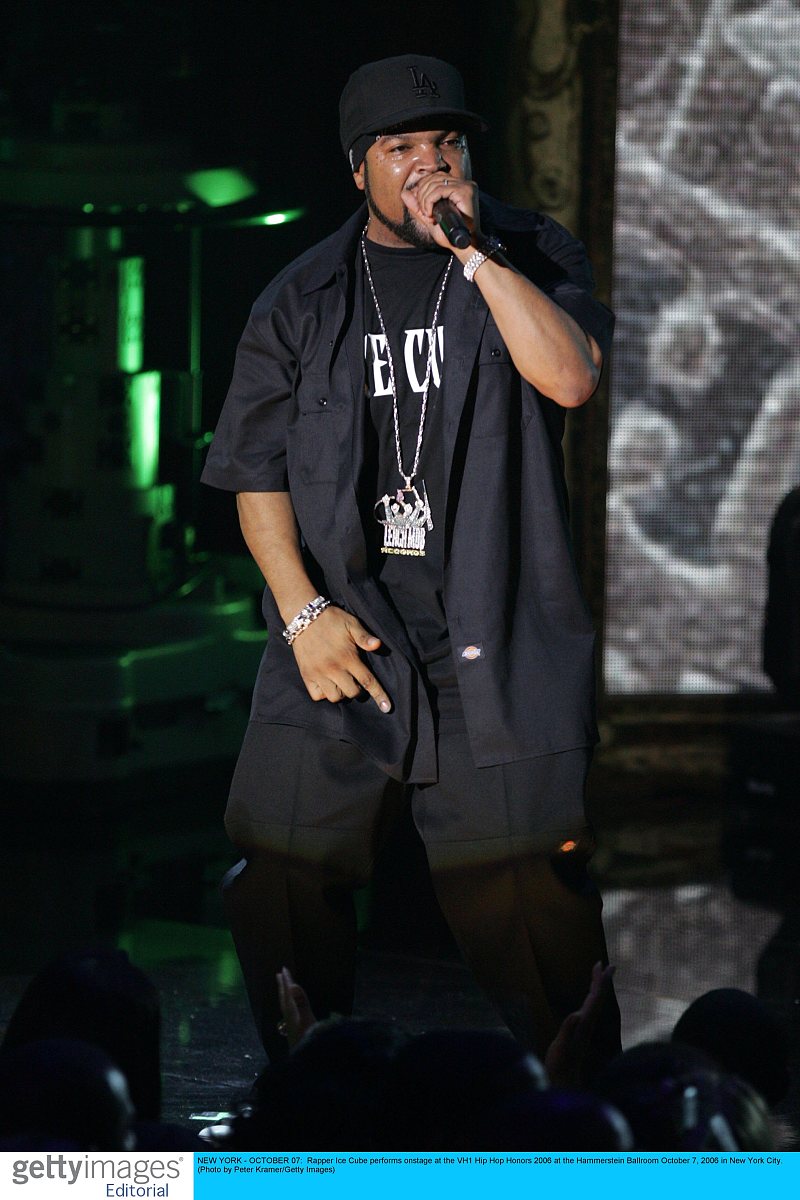 new york - october 07:  rapper ice cube performs onstage at the 