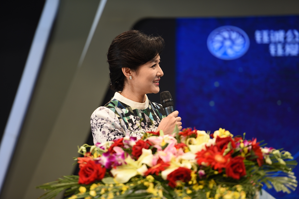 如何评价周涛的大数据与人工智能：理念、前沿和实践演讲写不超过300字的评价