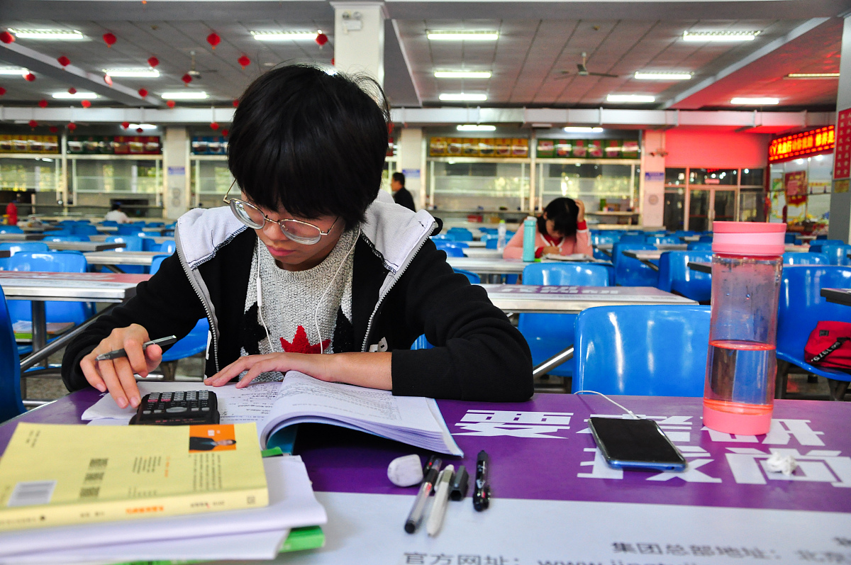 青岛电子学校技能优势