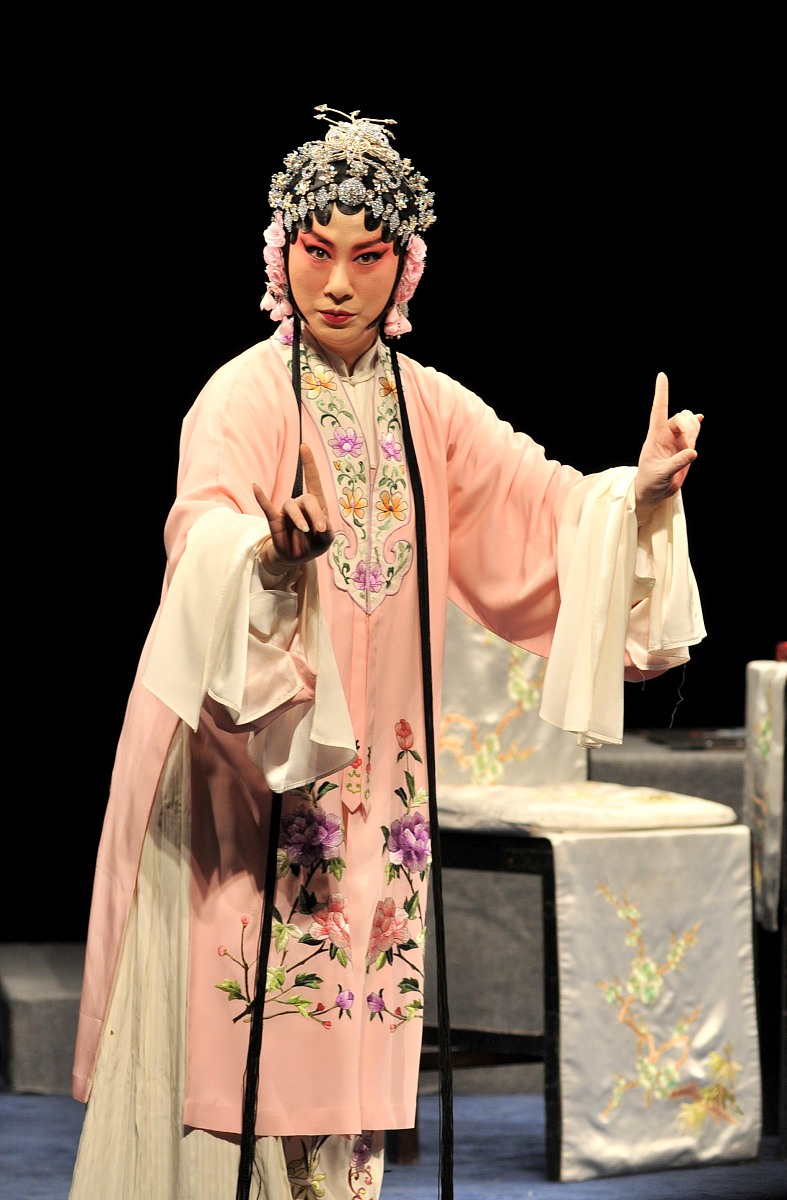 2010年3月21日,南京,江苏省昆剧院根据清代版本改编玄幻而浪漫的大型