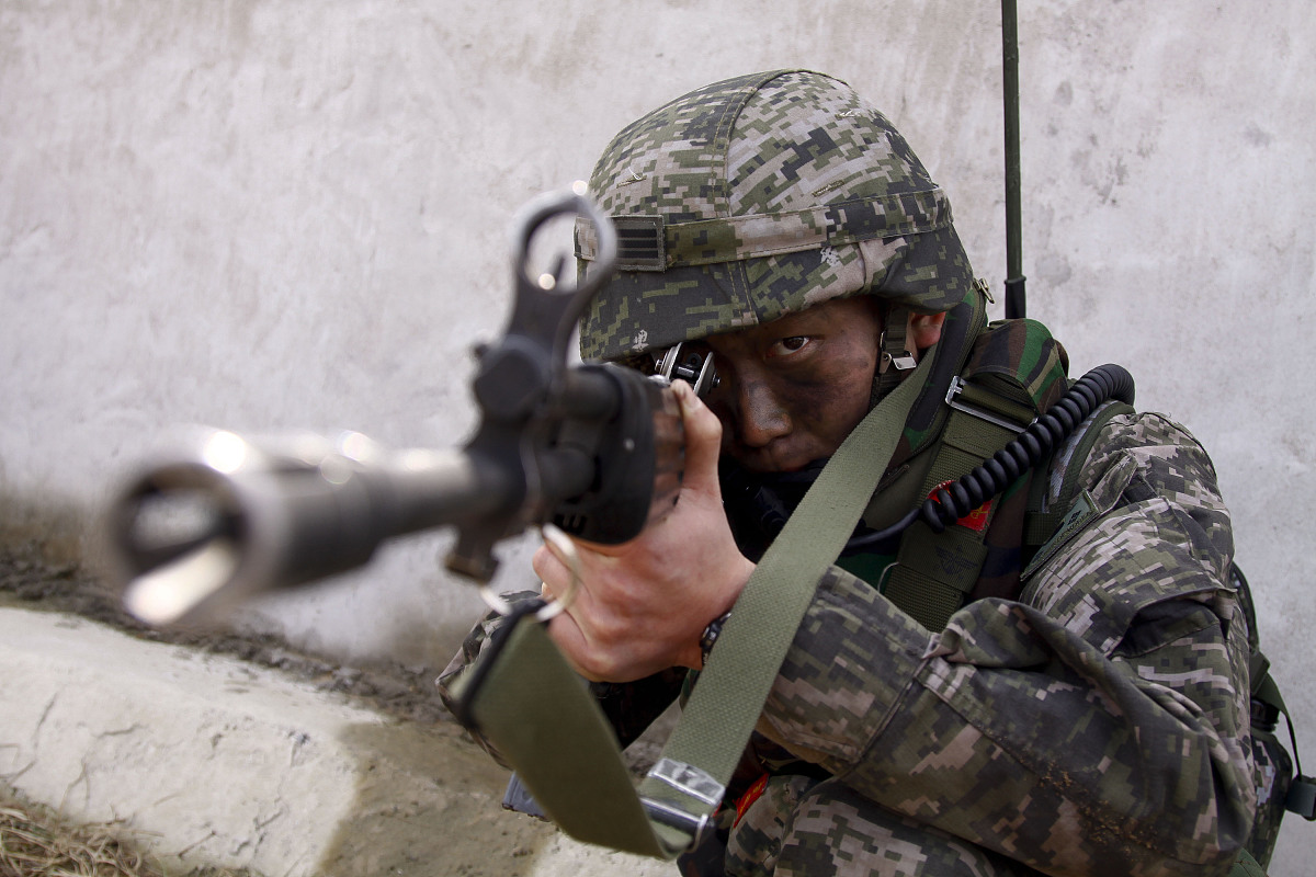 优秀员工发言演讲稿：责任、进取、团队精神