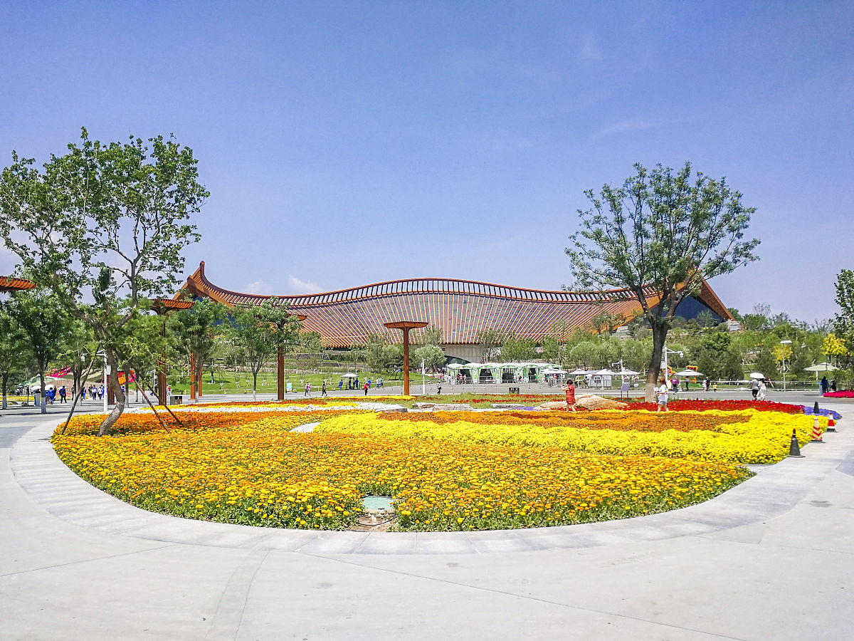 文化与旅游的紧密关系：互相促进，共同发展