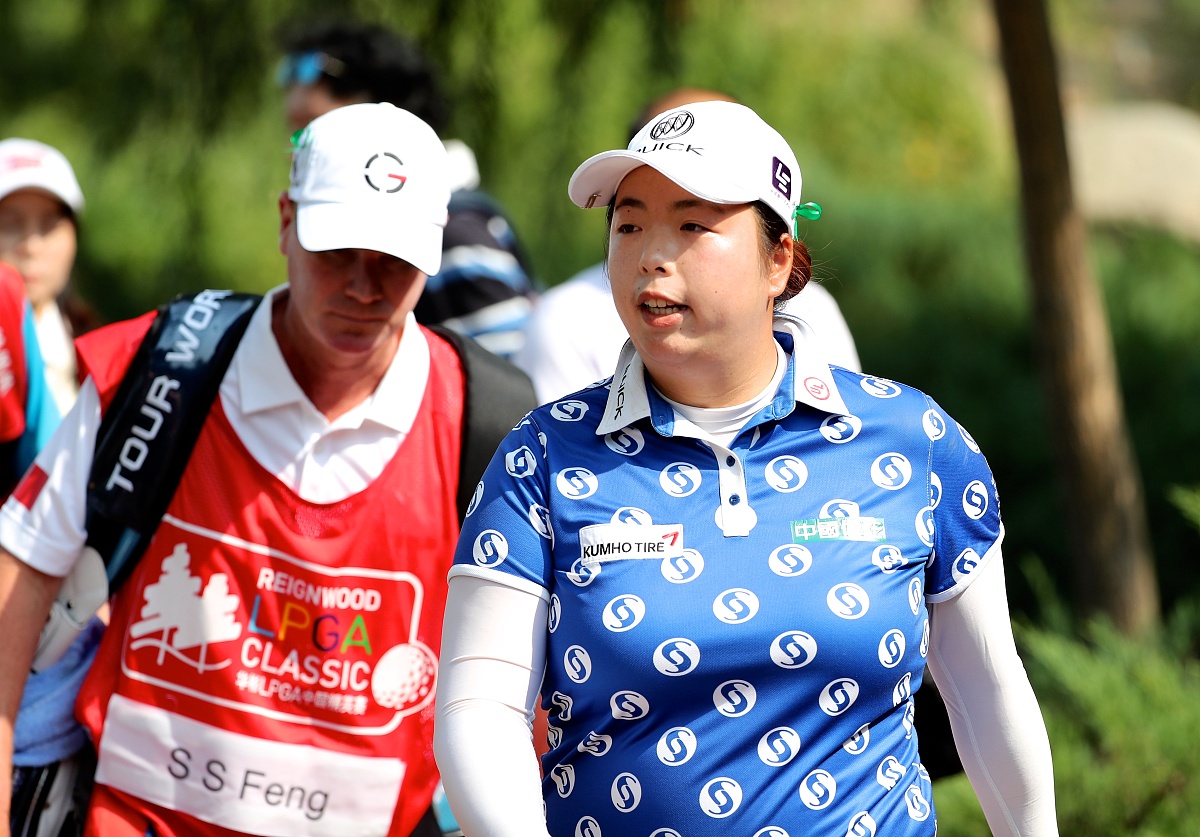 和平精英赛季手册积分如何兑换服饰币？详细攻略！