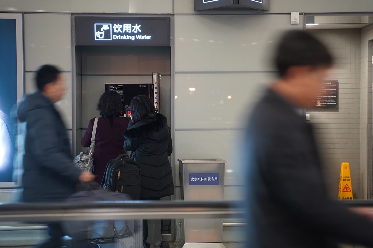 经停飞机可以下机吗？详解经停航班下机流程