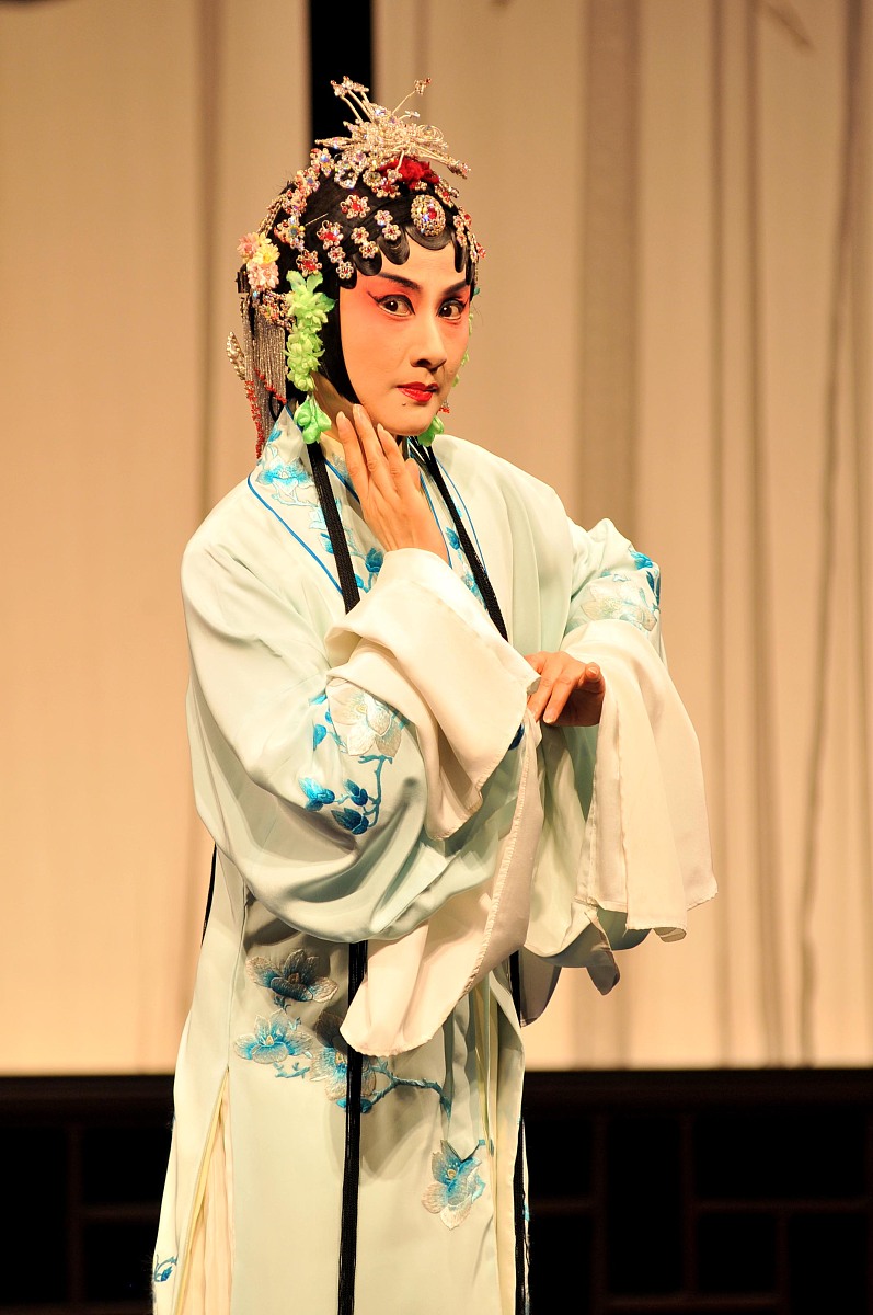 2009年6月26日,南京,昆剧《钗钏记 落园》由江苏省昆剧院演出.***_***