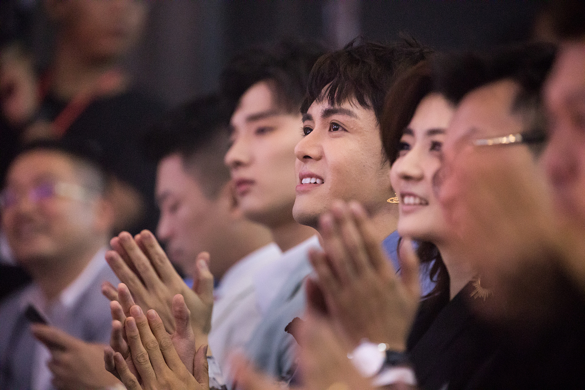 自我肯定实例：提升自信的7个方法