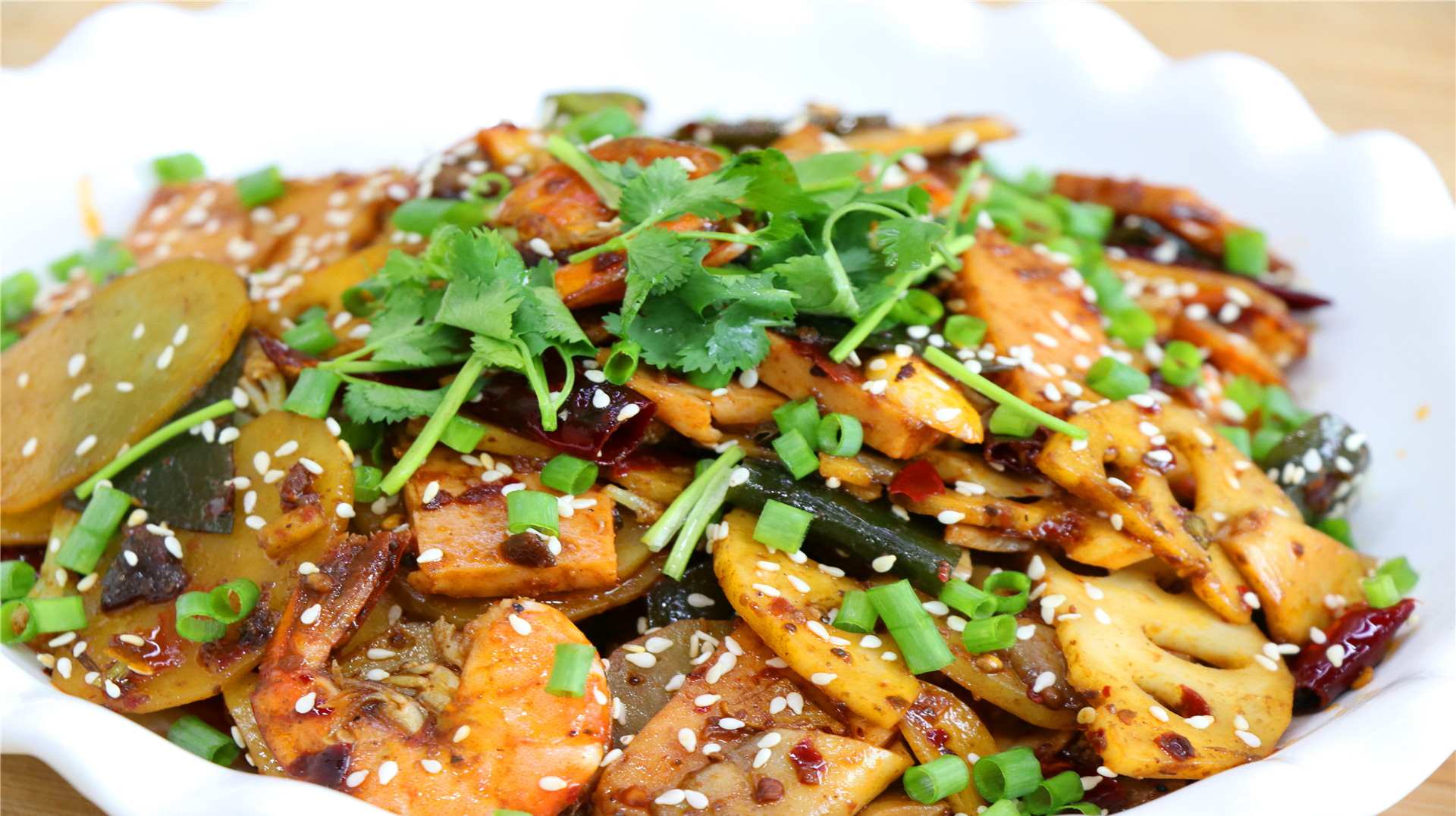 四川人这样做麻辣香锅,简单家常开胃下饭,比饭店的还要好吃很多