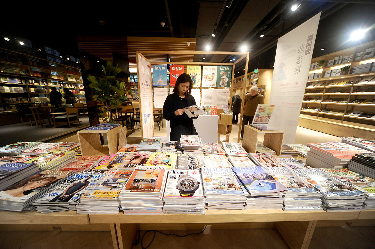 ***_***2017年11月21日,江苏南京,世界最美书店g-takaya入驻南京金鹰