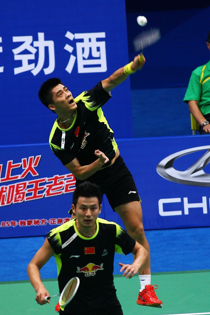 根据历史双色球蓝色区中奖号码组合的出现频率和遗漏期写出五数字