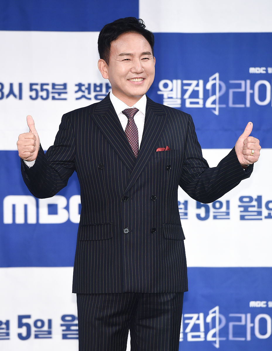 当地时间2019年8月5日,韩国首尔,明星现身电视剧《welcome 2 life》新