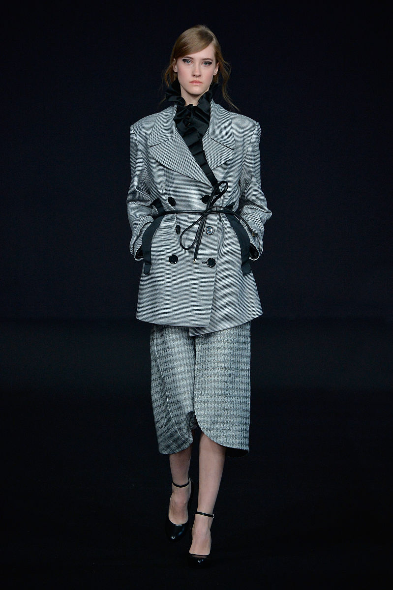 Burberry 2024春夏系列：全新形象与大胆革新