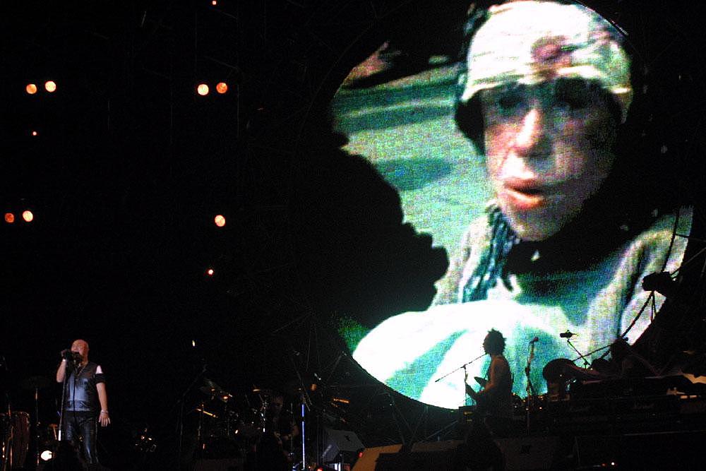 反战之歌：口袋里的烟与心中的痛