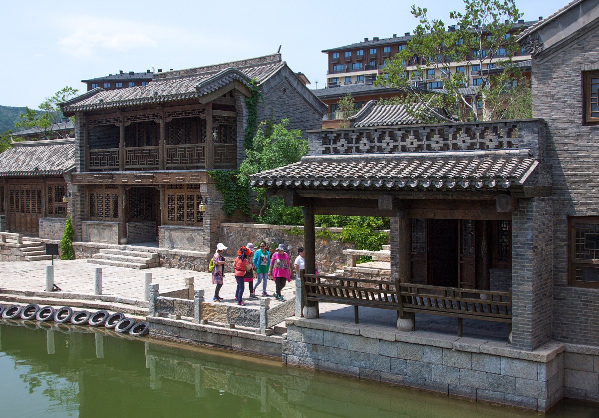 2020年重庆艺术工程职院旅游产品设计专业招生
