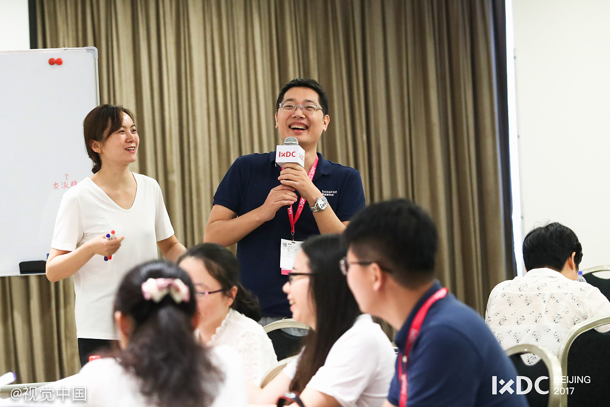 写一份校园创意小卖坊的财务预算