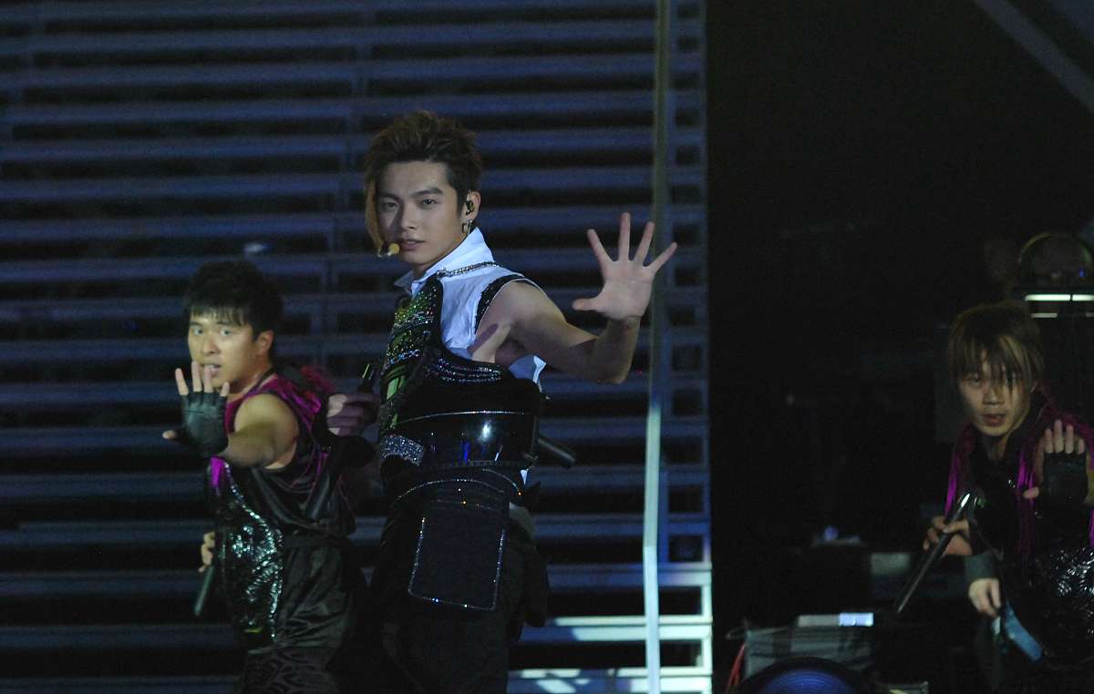 2009年4月11日,上海,飞轮海"想入飞飞世界巡回演唱会"在上海大舞台正