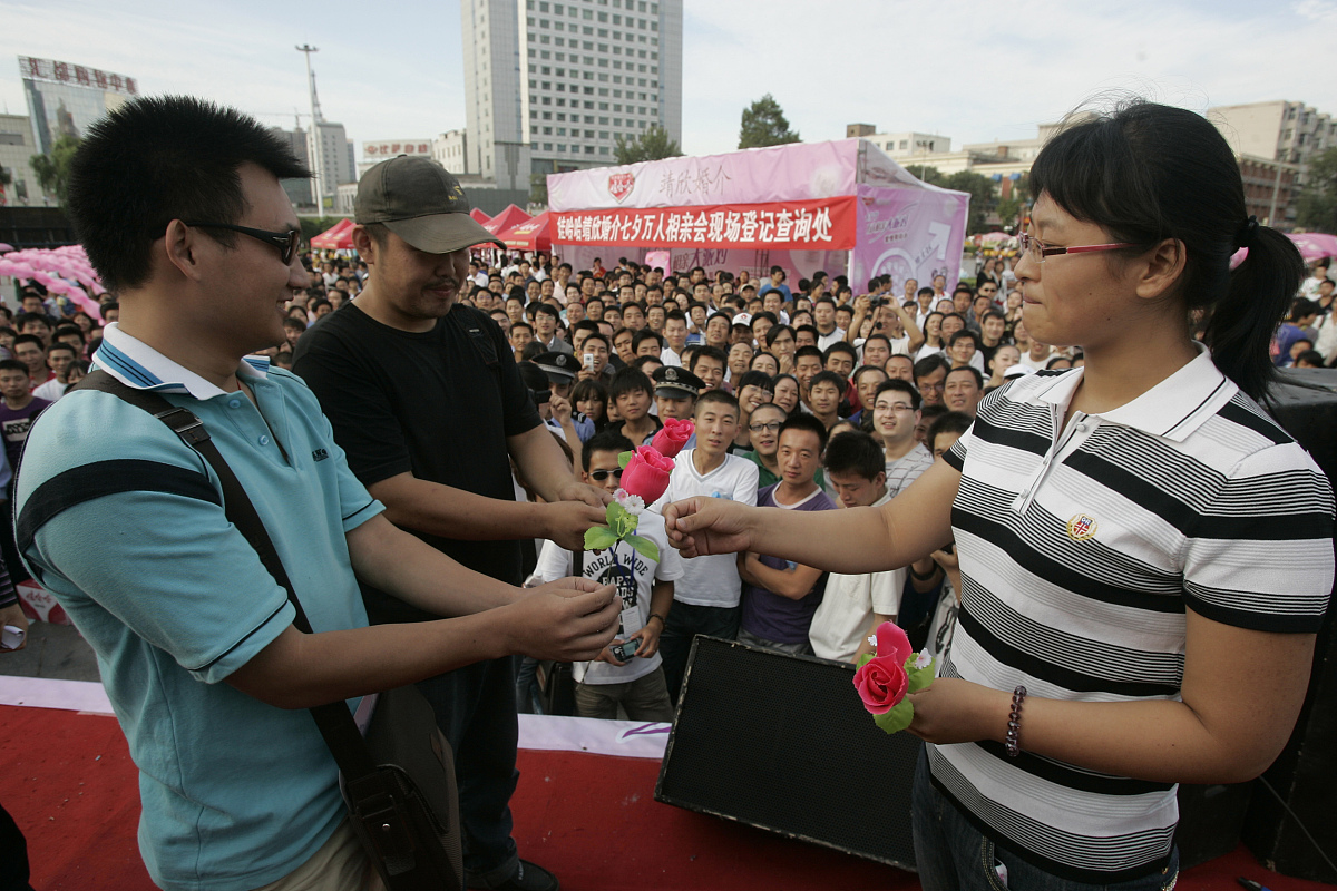 锦鲤体质？首富爸妈不认我！