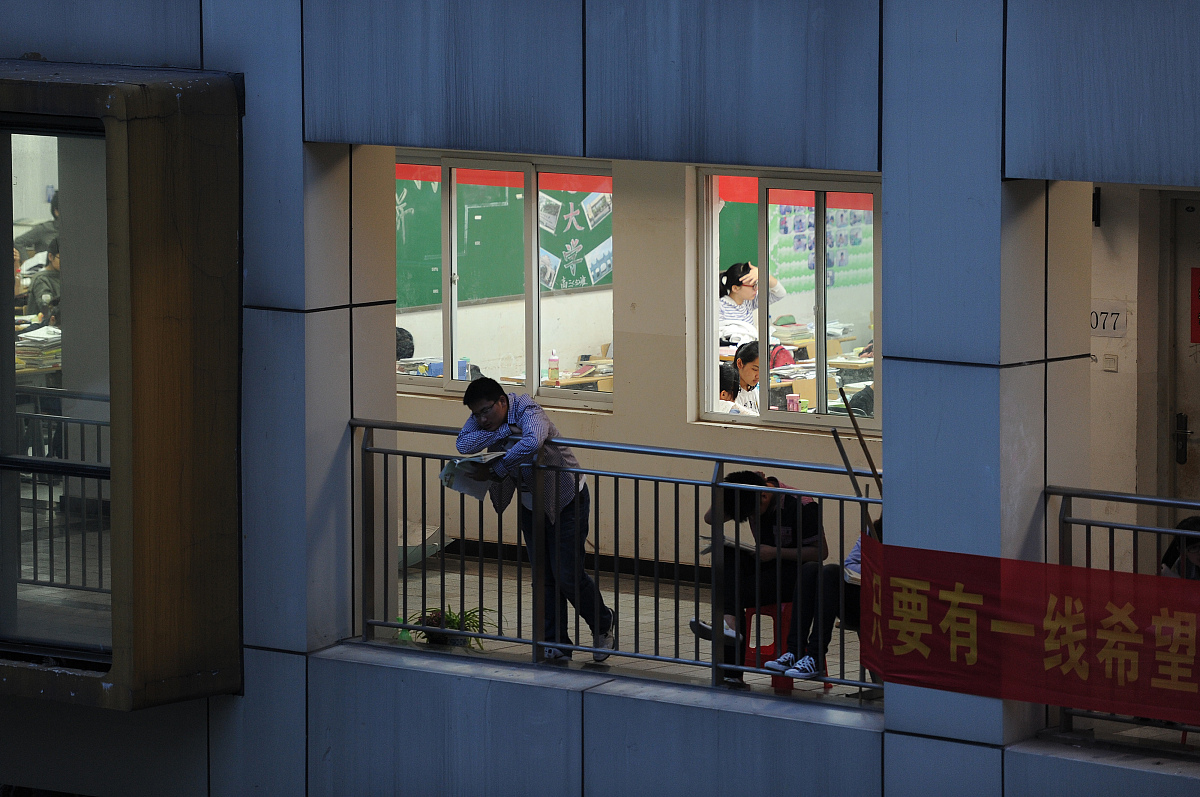 合肥高中毕业读中专 - 2023年专业选择指南