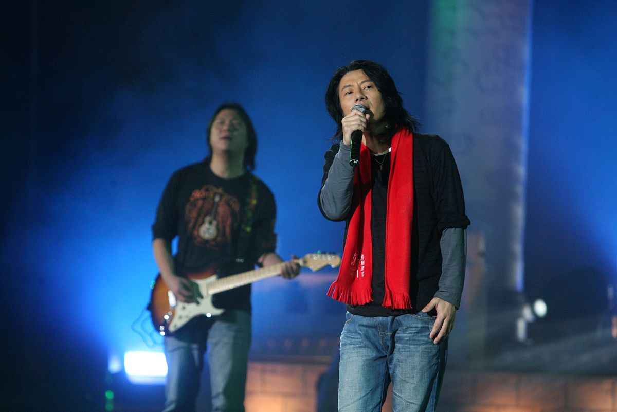 牡丹花下死做鬼也风流相同的词