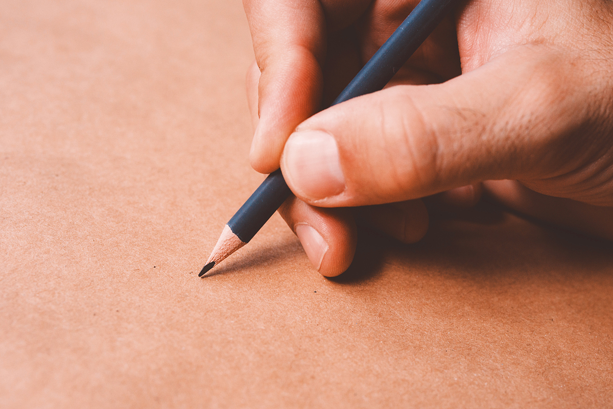 如何在电脑上画图