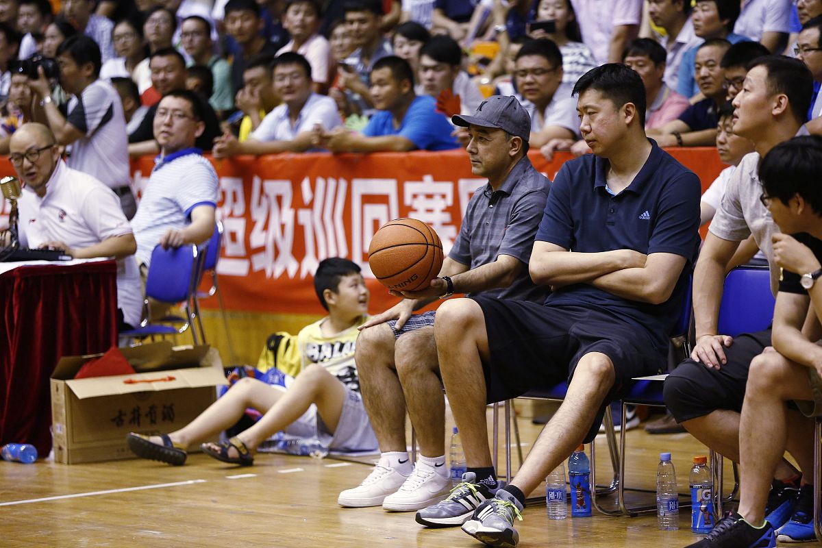 篮球教练员的深刻回忆：成就、失误、感动与失落