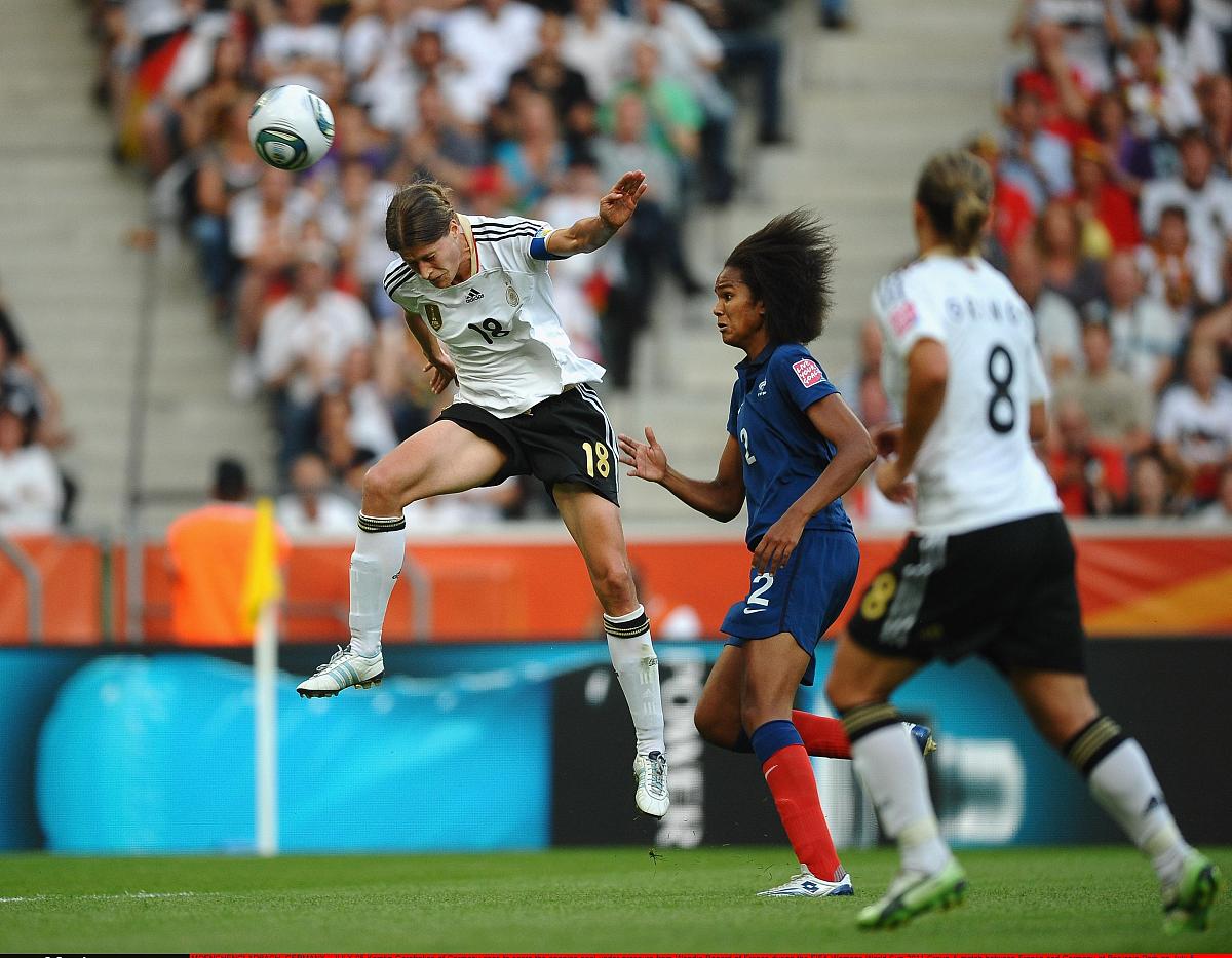 2011年7月5日,门兴格拉德巴赫,2011女足<strong>世界</strong>杯a组,德国4-2法国.
