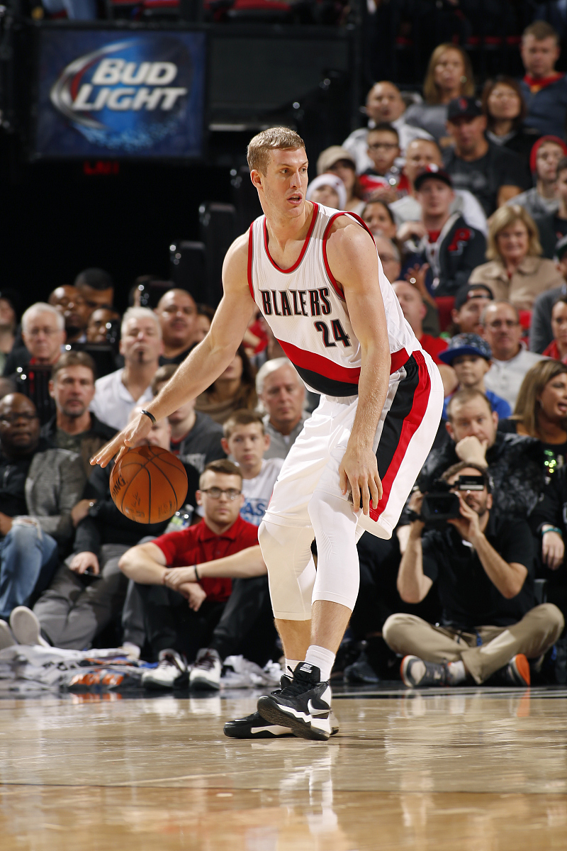 575730151cb_knicks_blazers259cameron browne2015 nbaeportland, or
