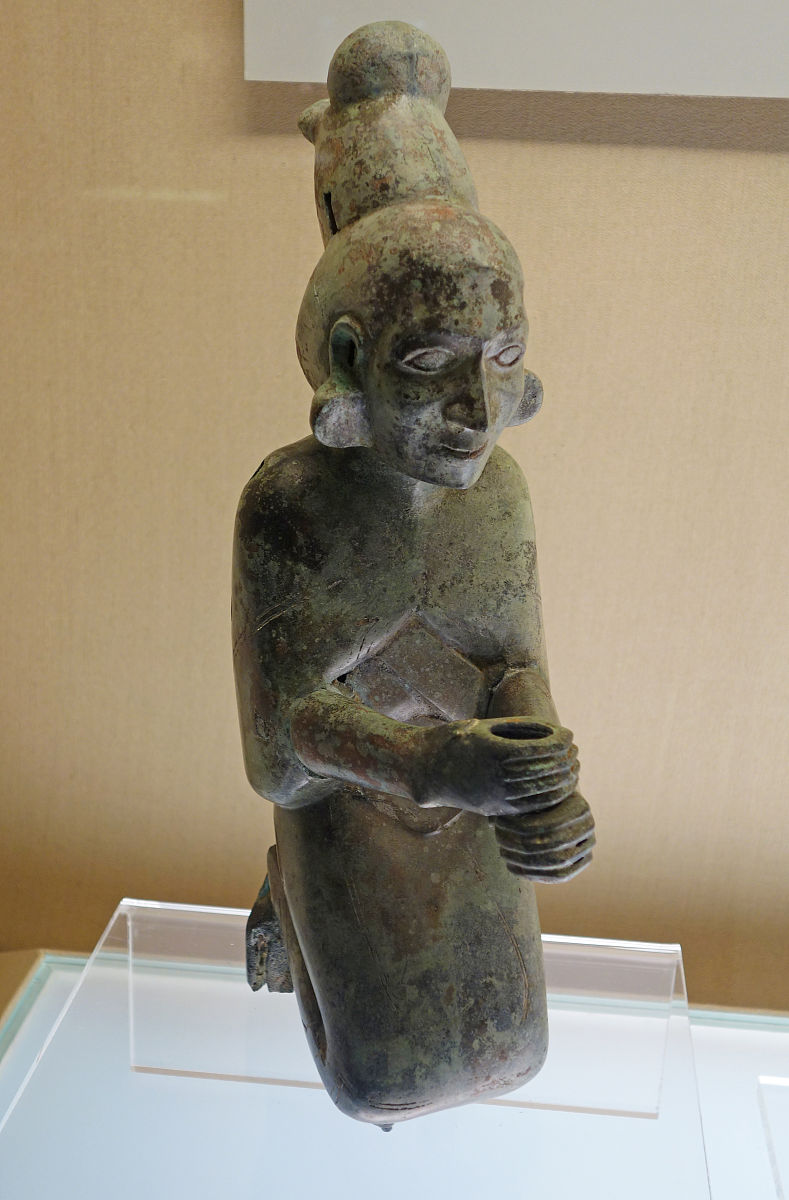 2018年11月12日 女跽坐俑,西汉,1956年云南晋宁县石寨山出土,上海博物