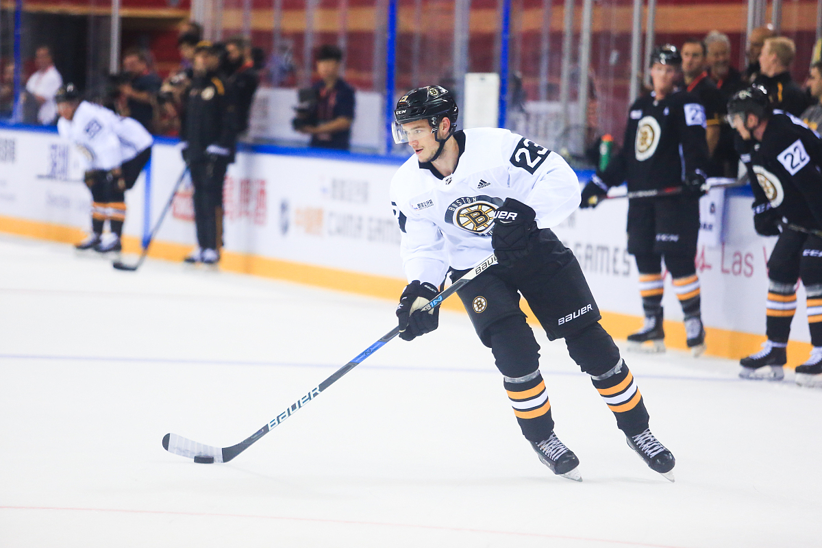 2018年9月14日,中国深圳,2018 nhl中国赛前瞻,波士顿棕熊训练备战并召