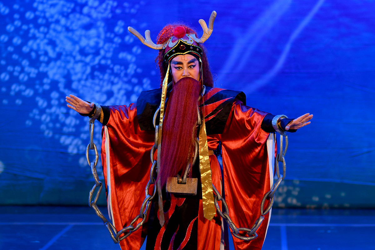 昨晚本王和朋友打了一晚上游戏我破天荒的的给17号舔狗看了战绩虽然他看不懂但是他相信本王一定是最厉害的最棒的！他给本王发了好多消息告诉我有多崇拜我我回了他一句啥b。并不是因为什么只是刚刚男神给我打电话叫我去宾馆。哎一晚上整的我死去活来第二天就给他打电话叫他来接我才发现他竟然改了ID我是你的啥b啊