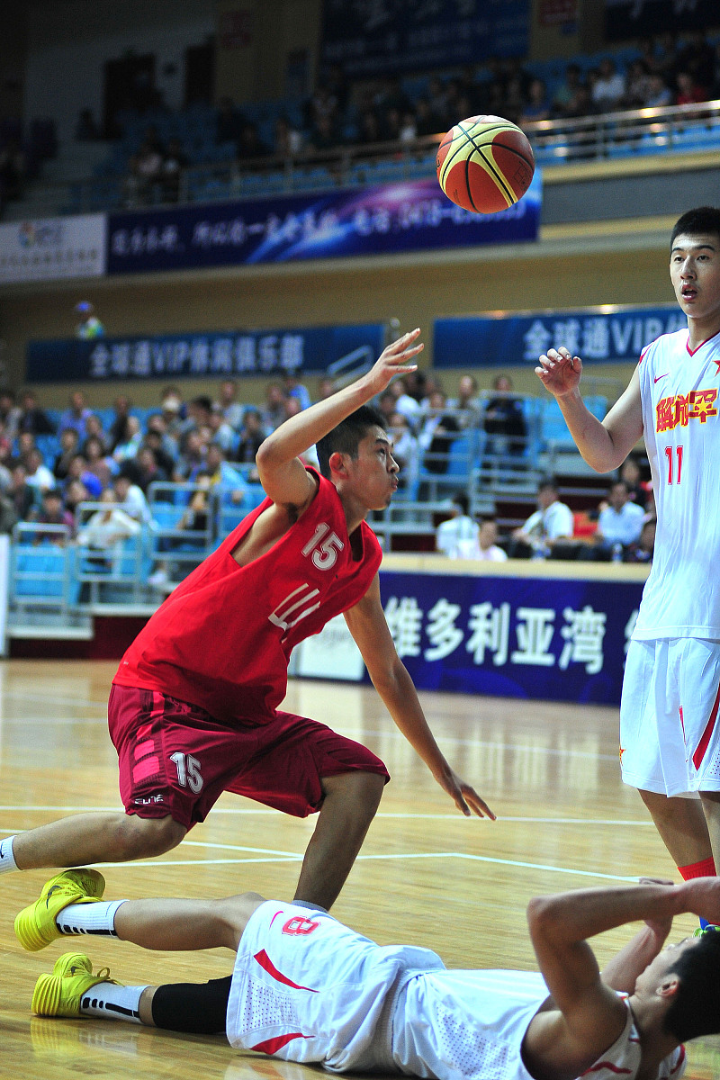 2013年9月3日,阜新,2013全运会第3日u18男篮,山东vs解放军.***_***