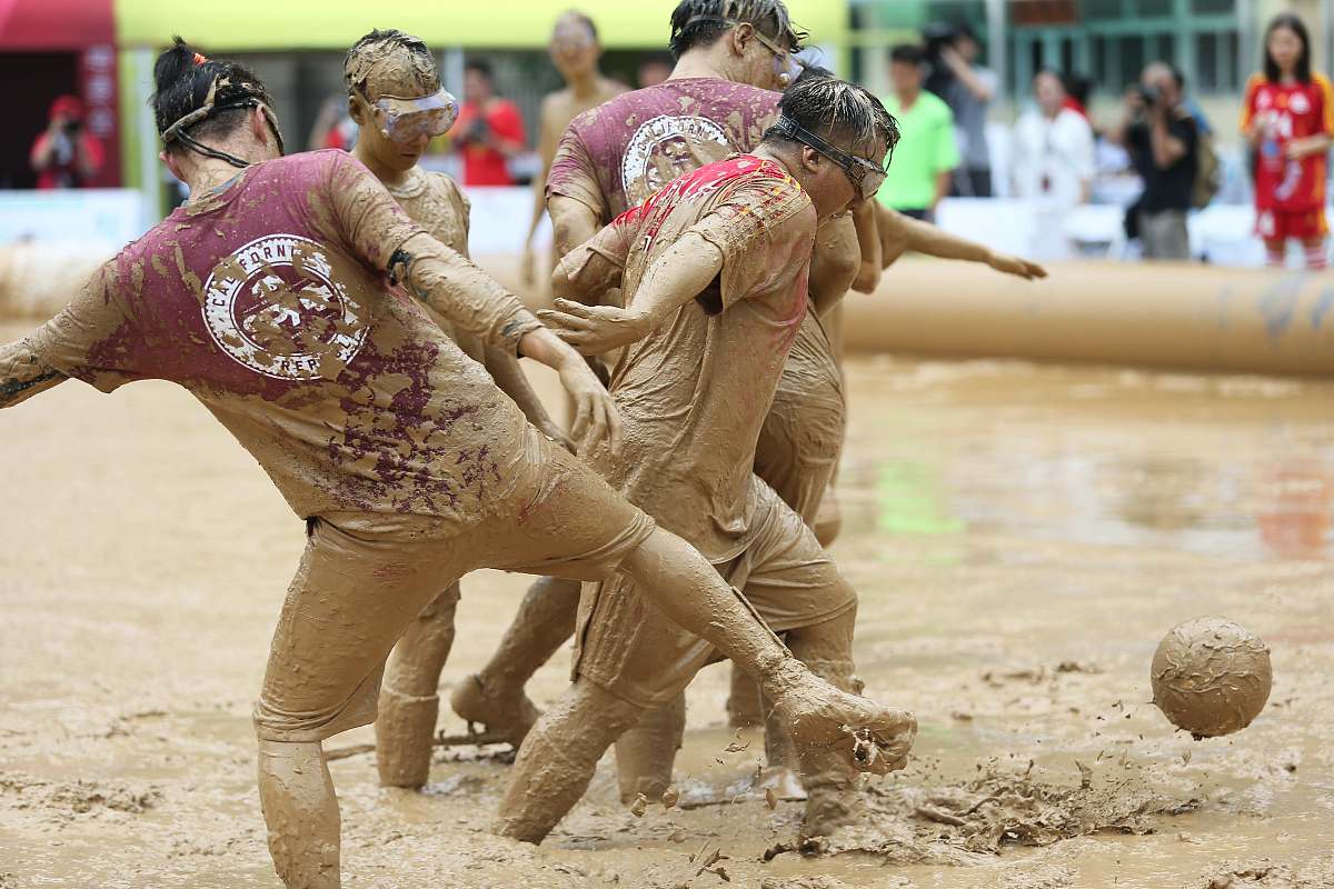 红河读中专学校好还是高中好