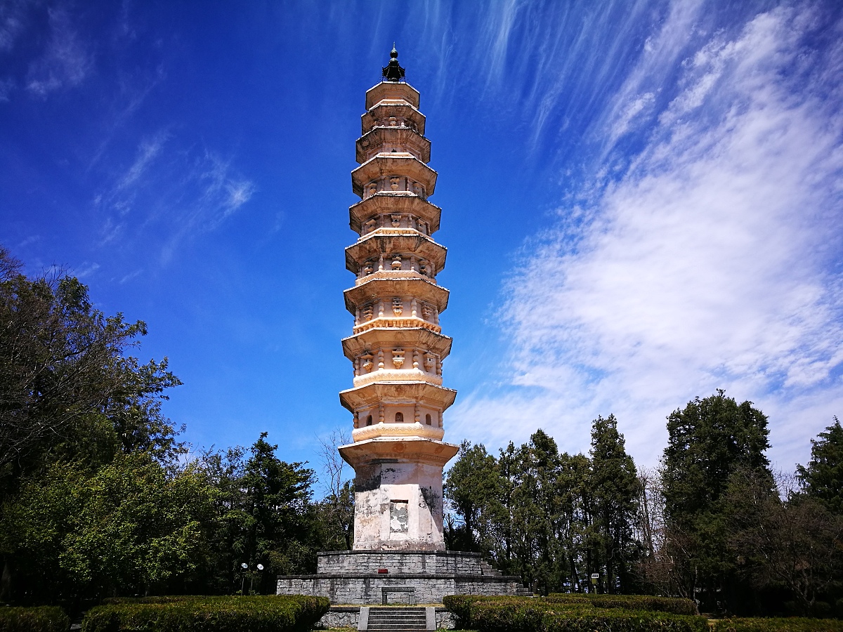 云南省旅游学校2022年招生对象：谁适合报考？