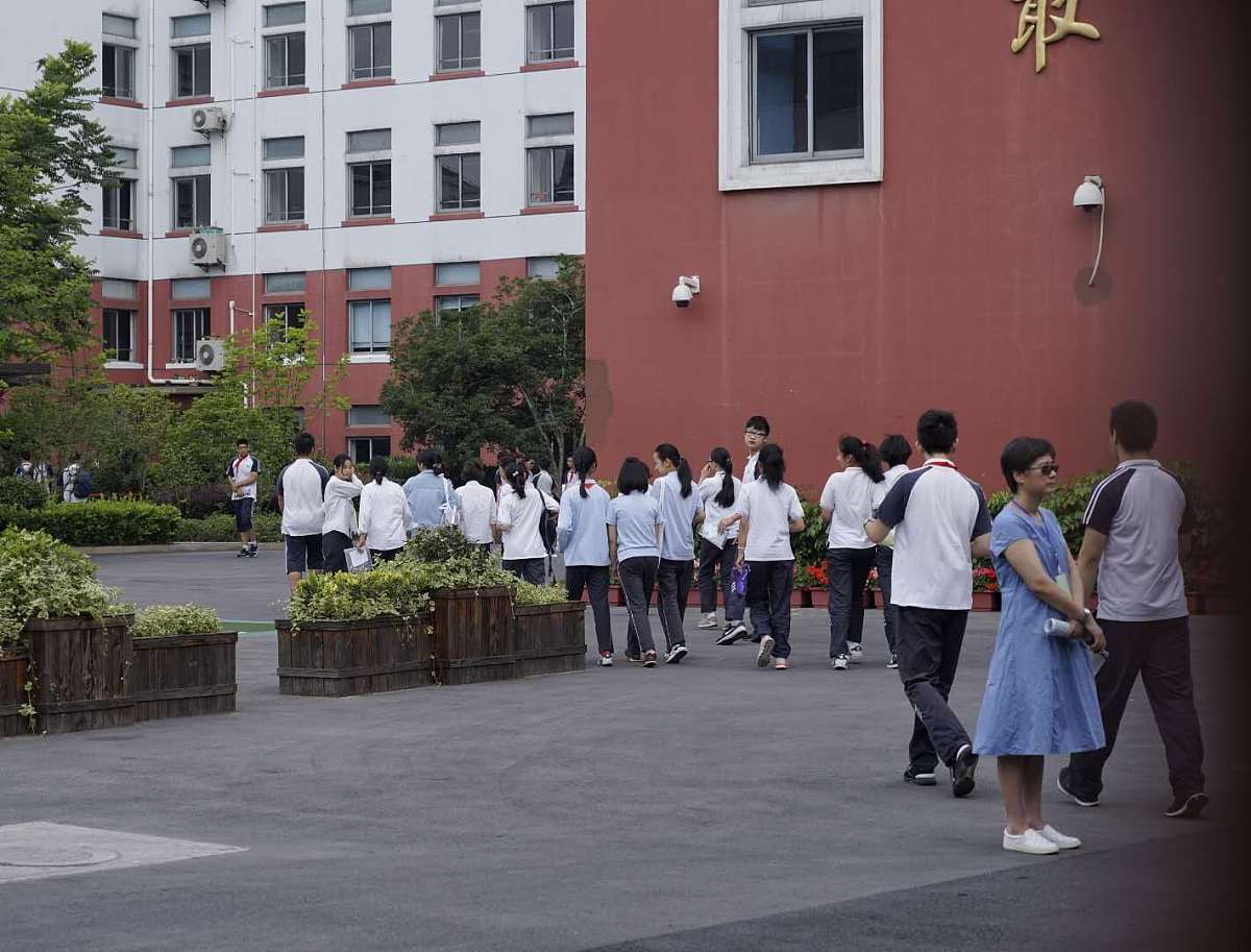 南宁初中生读卫校指南：热门卫校推荐及选择建议