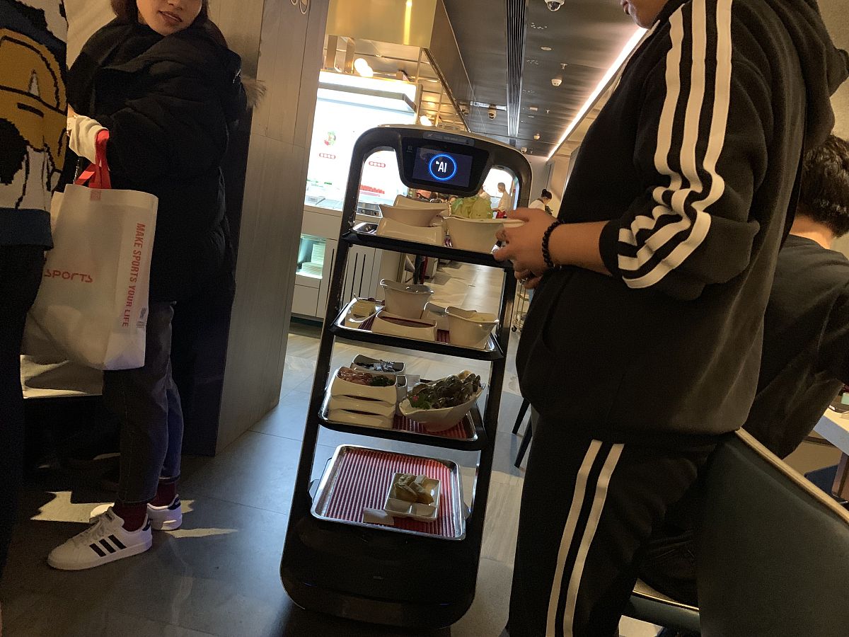 LINE群聊日常回复生成